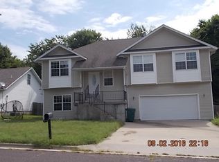 1305 Frisco Ave, Monett, MO 65708