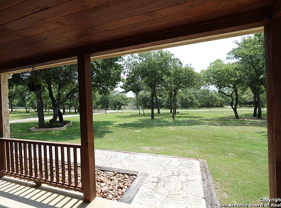 5th image of 278 Wood Valley Dr