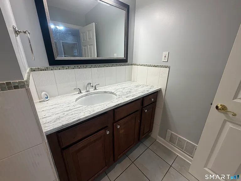 1460 Elm St #330 — Photo 13