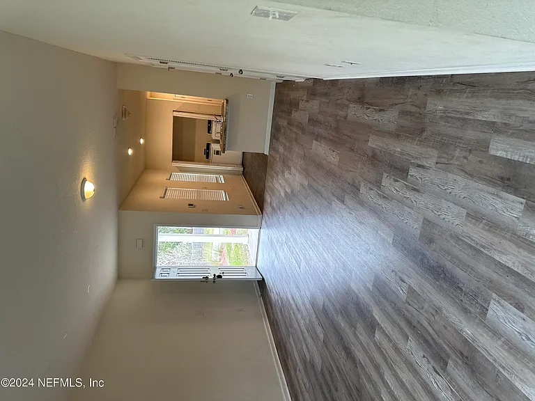 7766 Legacy Trl — Photo 10