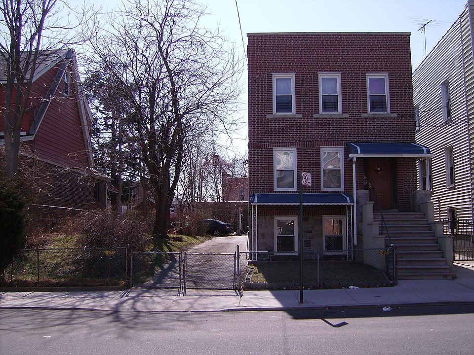 1st image of 1040 E 225th St