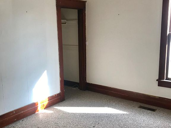 Very large bedrooms. Each of the four bedroom has enormous space, plenty of sunlight.