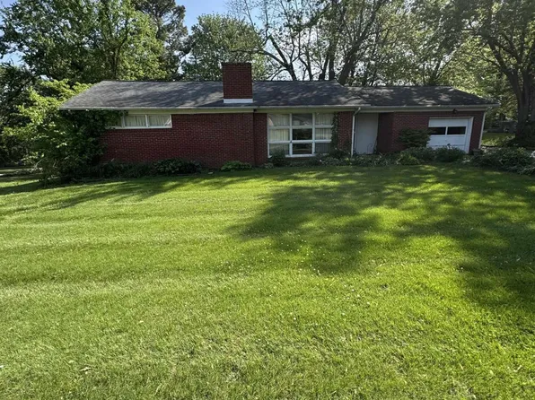 209 Cambridge Dr, Paducah, KY 42001