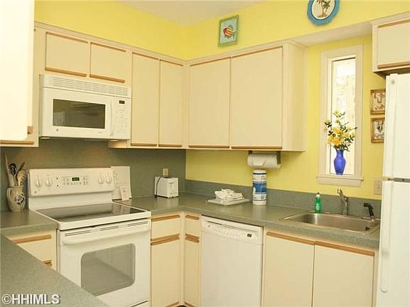 3rd image of 226 S Sea Pines Dr APT 1602