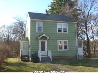 10 Maple Ave, Broad Brook, CT 06016