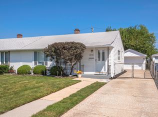 8751 S Kildare Ave, Hometown, IL 60456