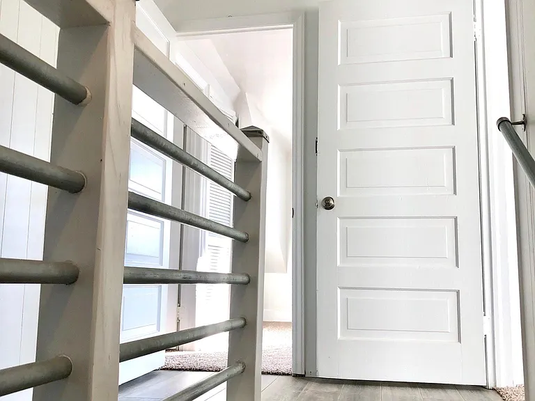 512 Holcomb Ave — Photo 6