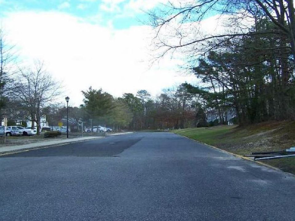 2nd image of 4903 Winterbury Dr