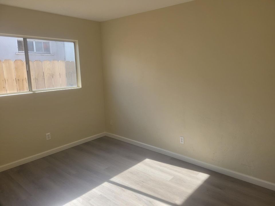 1st image of 1540-1542 E 17th St