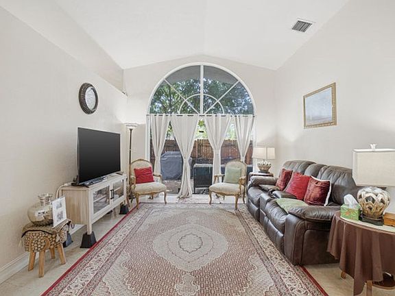 4th image of 2036 NW 183rd Cir