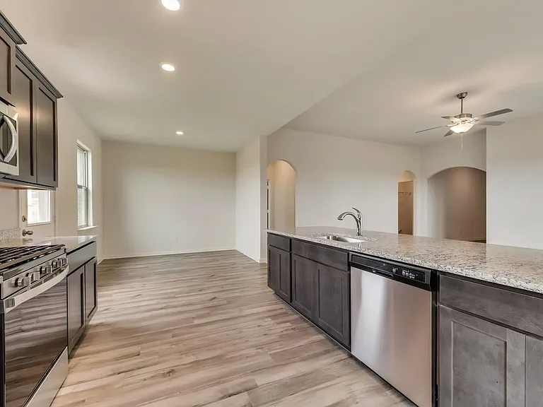 326 Shaw Creek Blvd — Photo 5