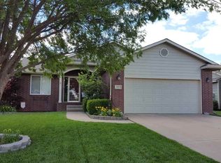 1813 N Amber Ridge St, Derby, KS 67037