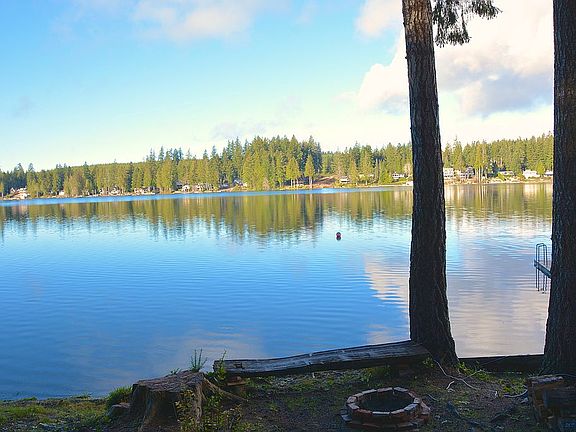 4th image of 960 E Mason Lake Dr S