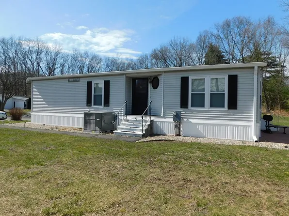 13 John Dr, West Springfield, MA 01089