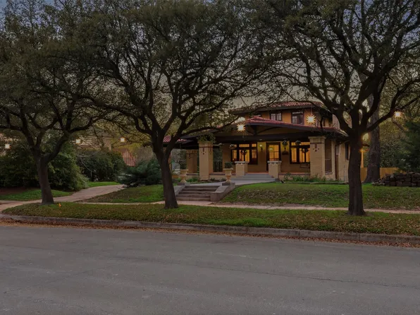 2420 S Adams St, Fort Worth, TX 76110