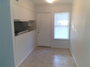 5200 Lancaster Ct APT F, Austin, TX 78723