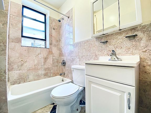 5th image of 2194 Frederick Douglas Blvd #5N