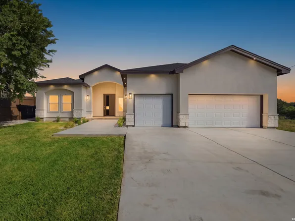 7801 Yellow Bark, Selma, TX 78154