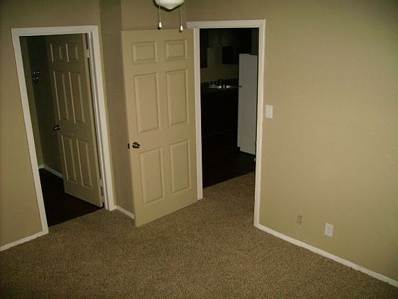 4th image of 223 Rainbow Dr APT 40