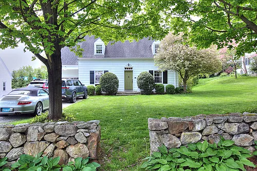 11 Treadwell Ave Photo 1