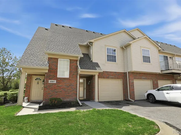 3993 Cornerstone Dr, Canton, MI 48188
