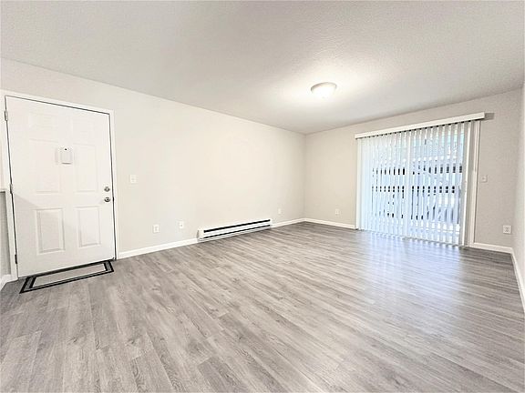5th image of 16424 Foothill Blvd APT 21