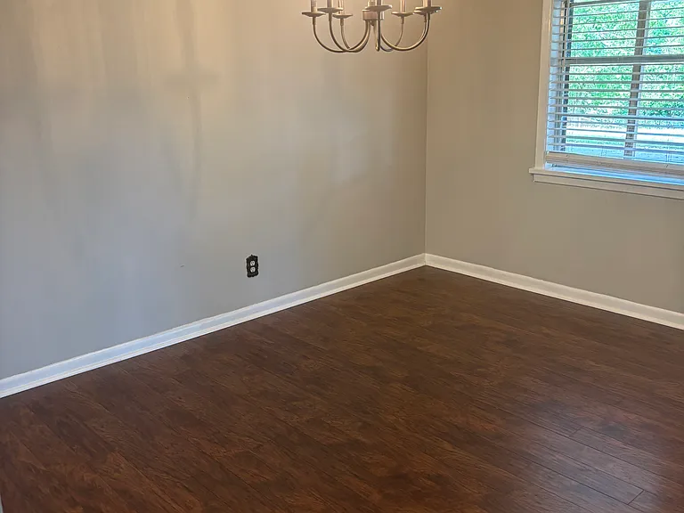 2037 Shadywood Ln — Photo 16