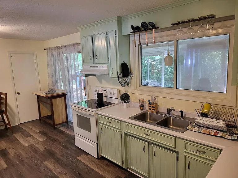 104 Kirksey Ct — Photo 7