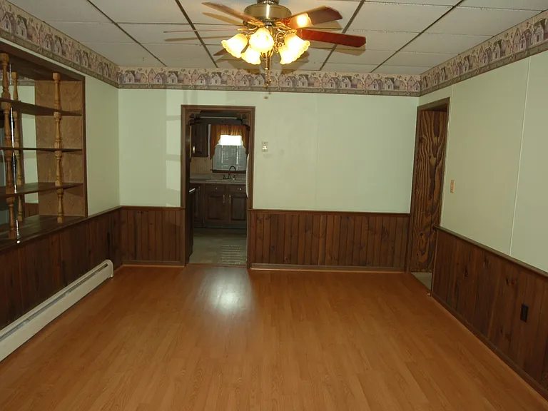 103 W Penn St — Photo 6