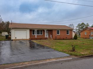 1203 Carroll Dr, Pulaski, TN 38478