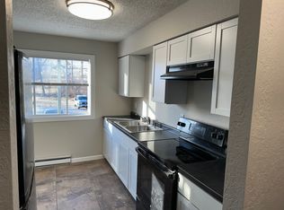 17262 S John Deere Rd APT 1, Dubuque, IA 52001