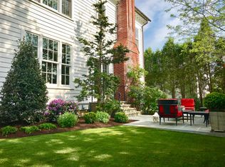 190 Milbank Ave #B, Greenwich, CT 06830