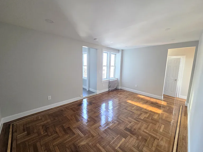 4400 Wickham Ave #4D — Photo 5