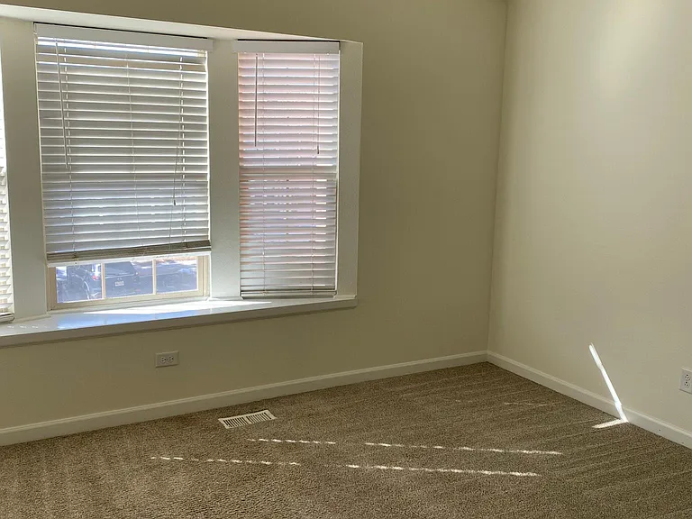 6811 Ravencrest Dr — Photo 7