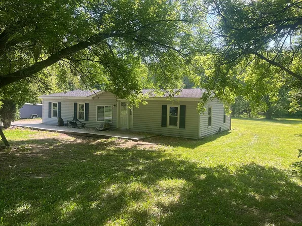 14499 Podunk Ave, Gowen, MI 49326