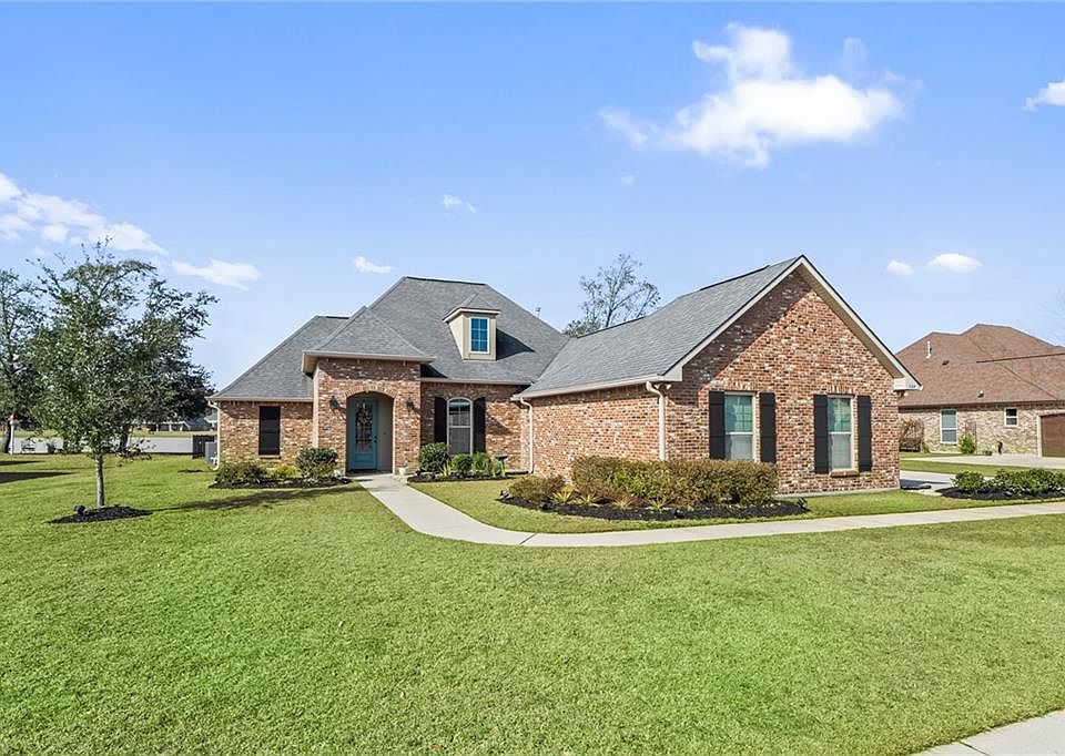 1st image of 266 Saw Grass Loop