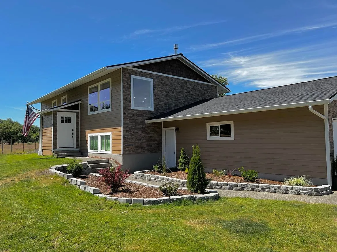 310 Prairie Dr — Photo 1