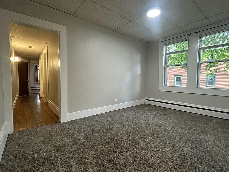 29 Westminster St — Photo 13