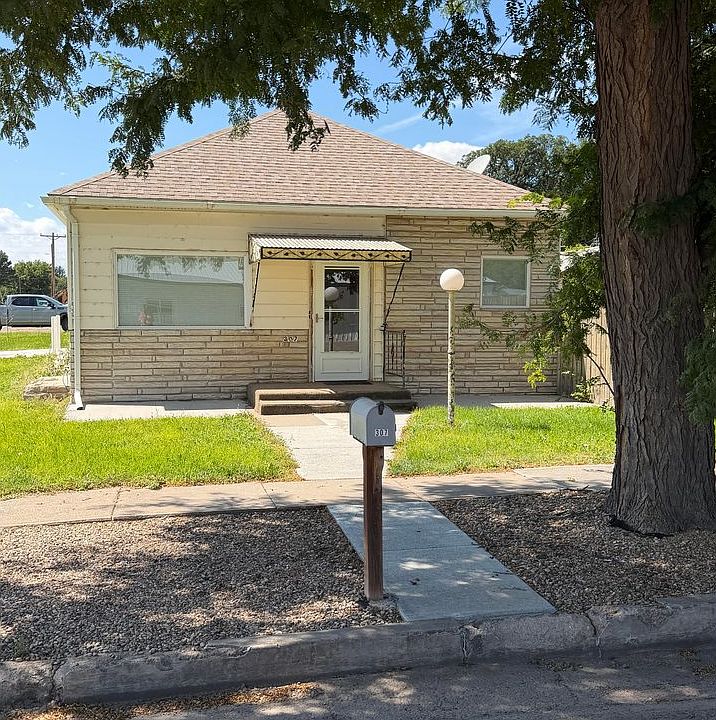1st image of 307 16th St