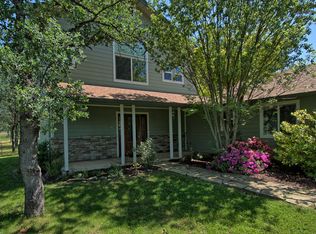 10231 Rocking Horse Ln, Redding, CA 96003