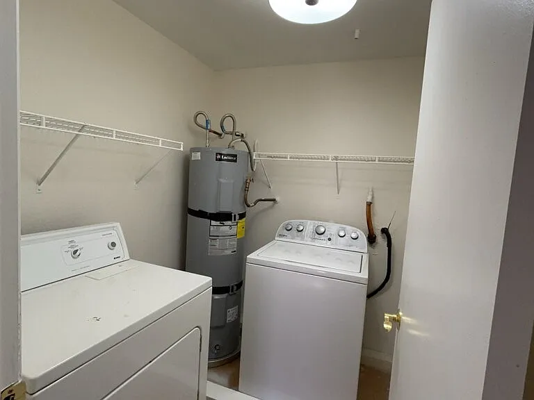 2111 Hussium Hills St #202-BLD9 — Photo 18
