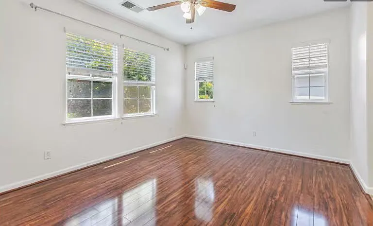 233 S Yucatan Pl — Photo 19
