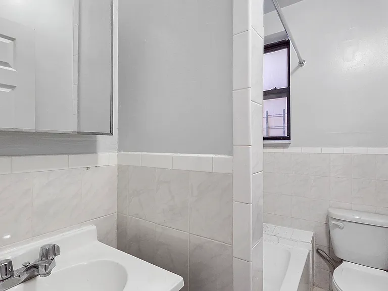 102 W 143rd St #42 — Photo 3