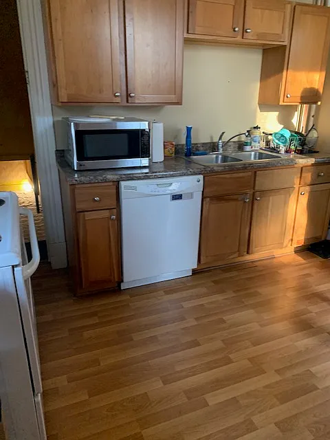 6 bed, $3,000 — Photo 4