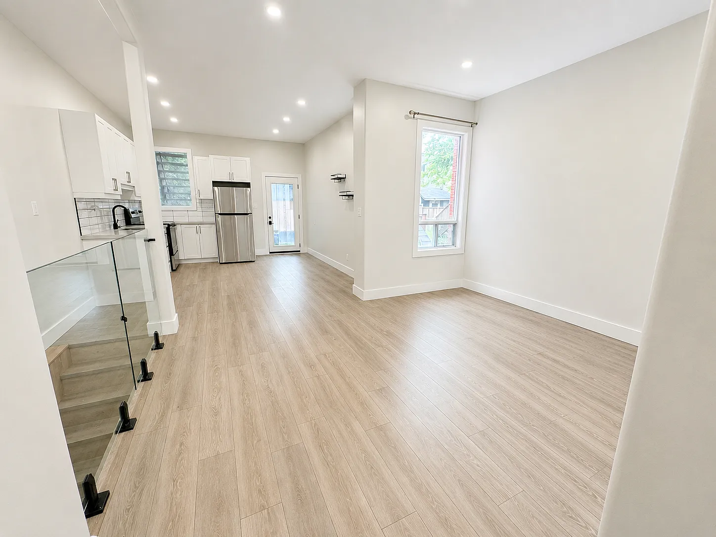 482 King Williams St - Unit 1 — Photo 4