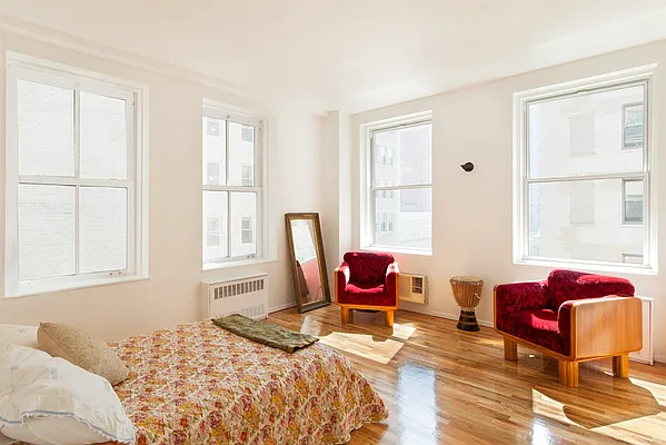 Sold by Corcoran | media 21