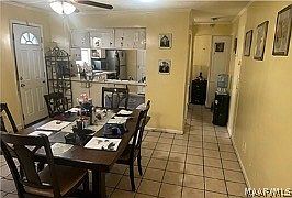 5th image of 3243 Woodley Rd