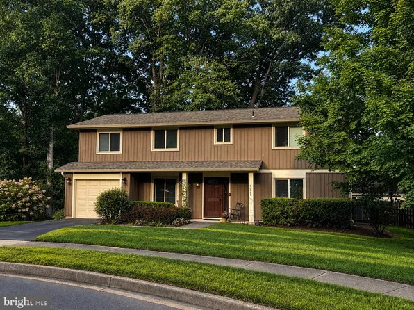 1523 Shellbark Pl, Herndon, VA 20170