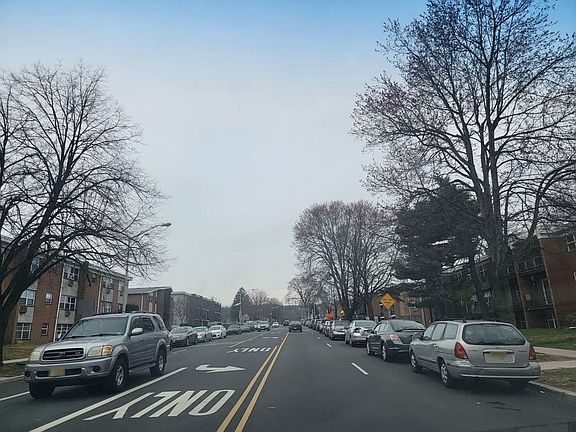 5th image of 328 Park Ave
