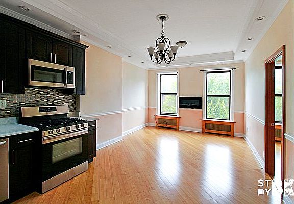 4th image of 527 Greene Ave #2B